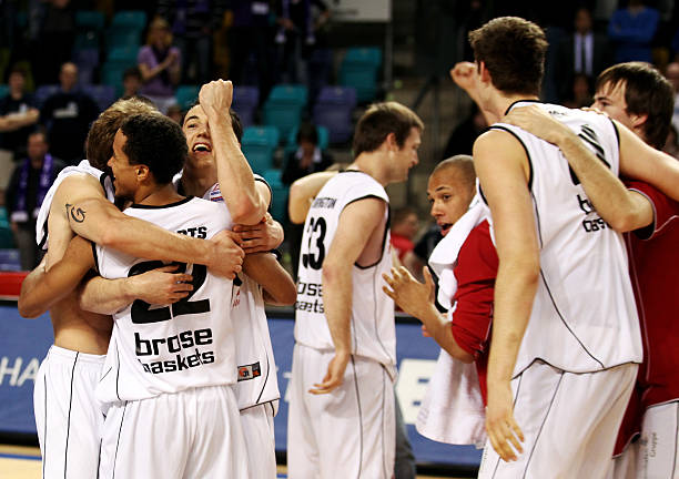 而被低估 而被低估