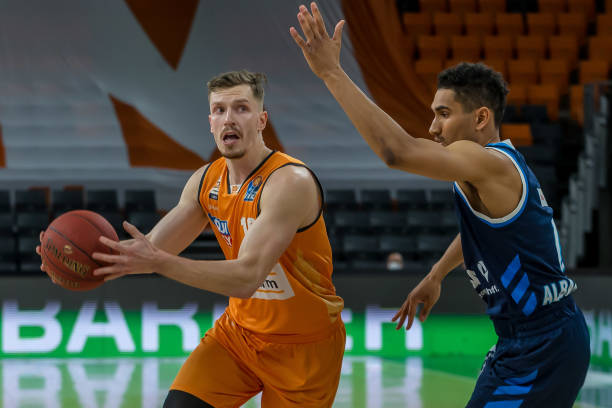 体力不支被 体力不支被